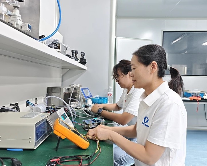 Őrzők hegyeken és tengereken át | Zetron MS800A Air Quality Monitoring System Operates Reliably in Saudi Arabia Project